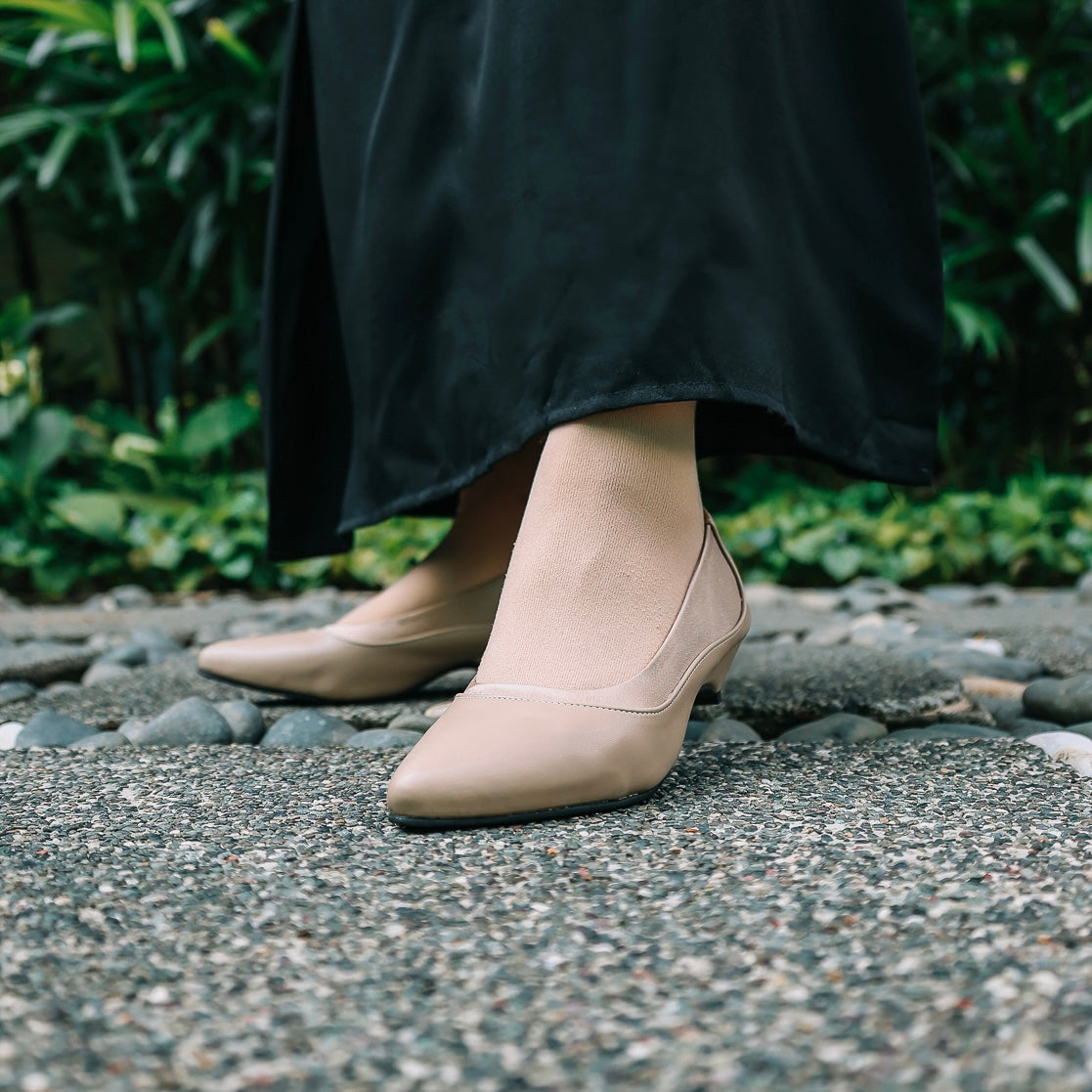 Selina Pointed Kitten Heel