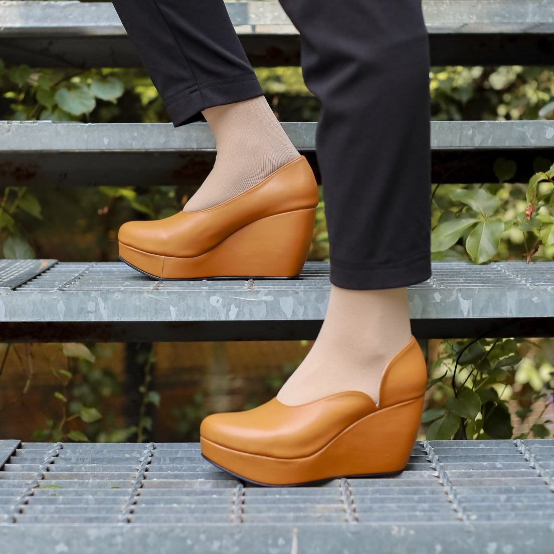 cassy wedges