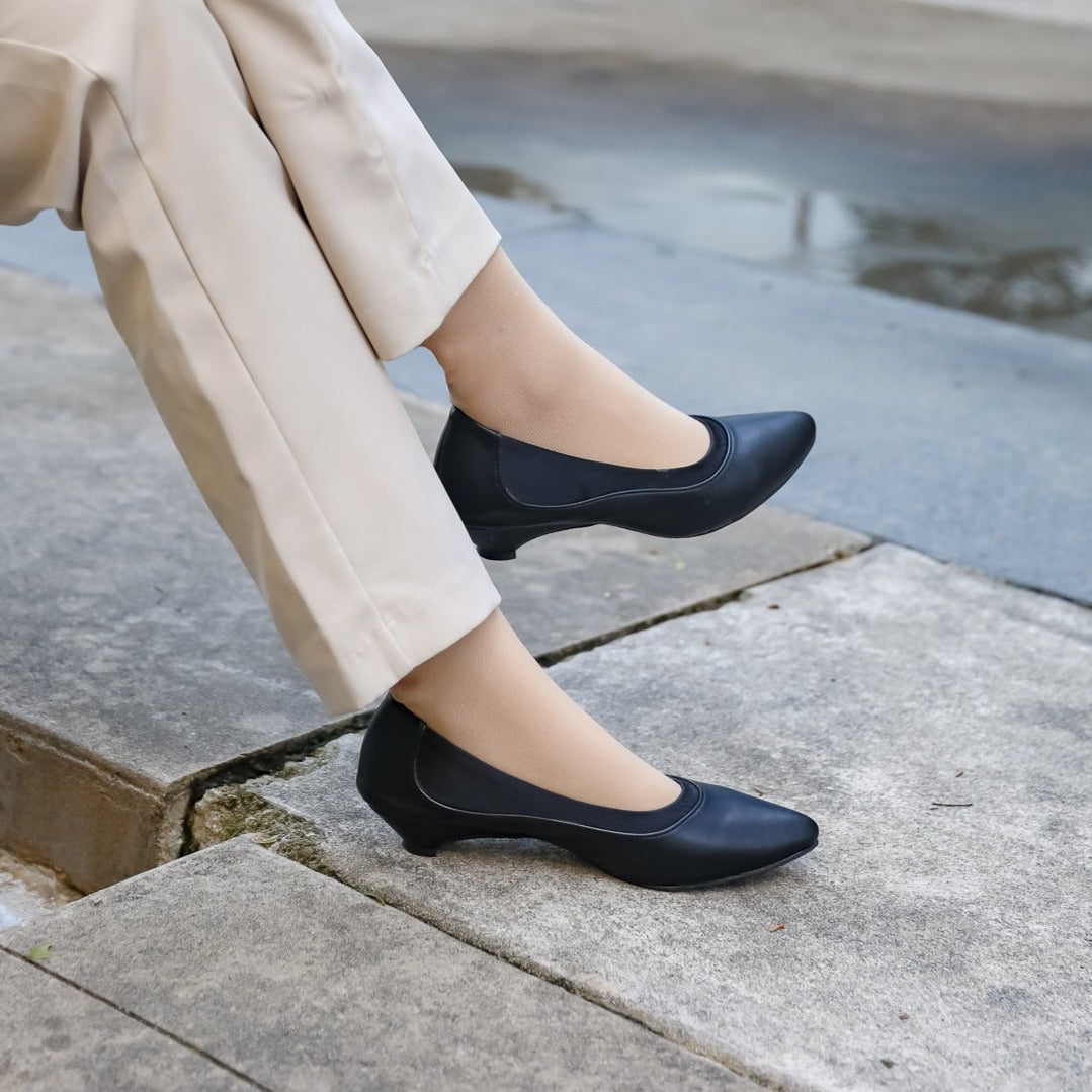 Selina Pointed Kitten Heel