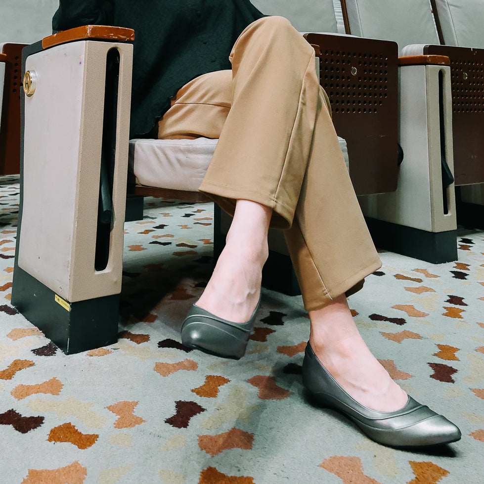 Seroja Pointed Kitten Heel