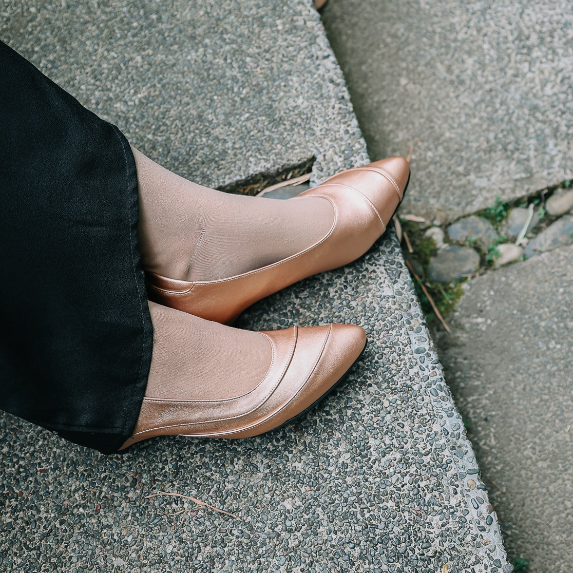 Seroja Pointed Kitten Heel