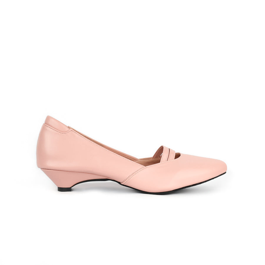 Stiora Pointed Kitten Heel