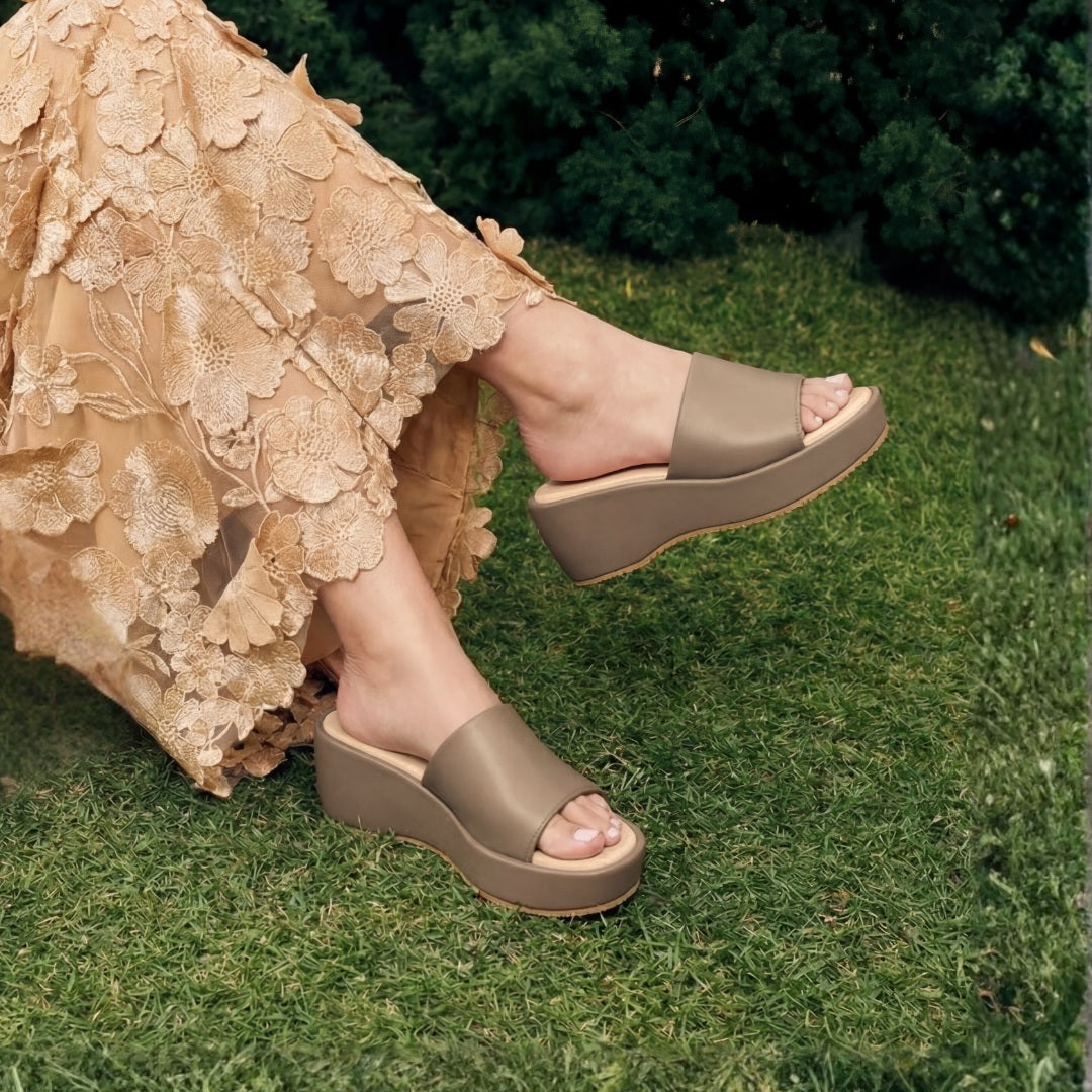 Sersi Slip-On Sandal