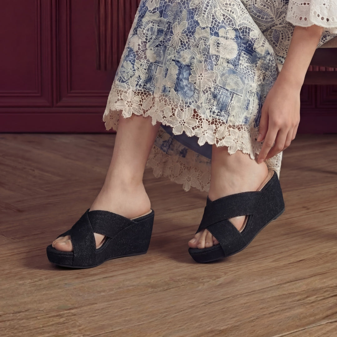 Hanna Peep Toe Wedge