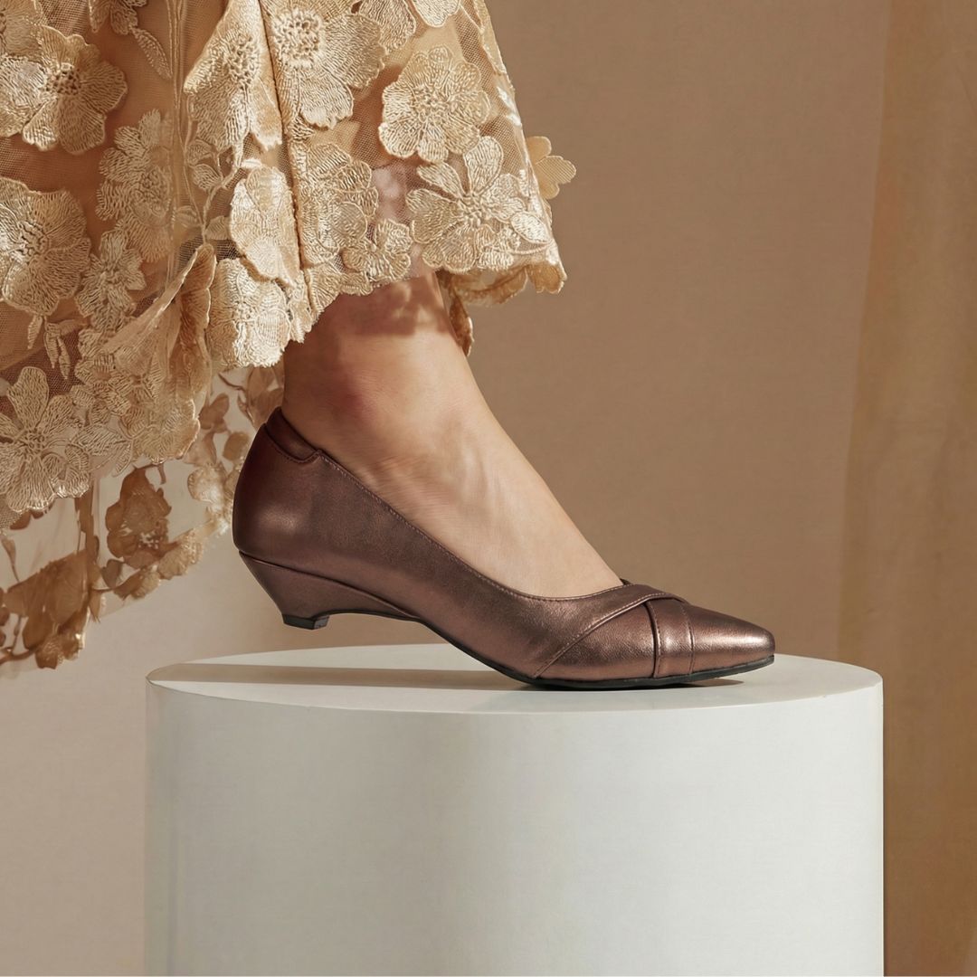 Sofia Pointed Kitten Heel