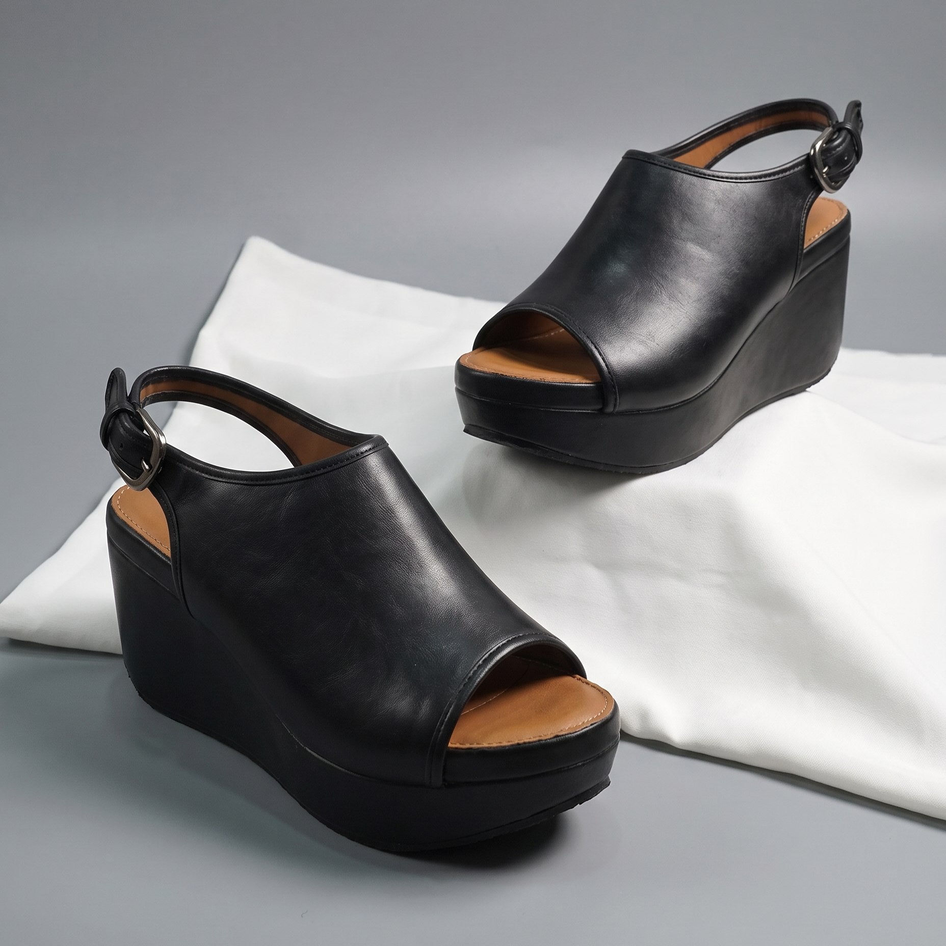 Defect Alyx Platform Sandal