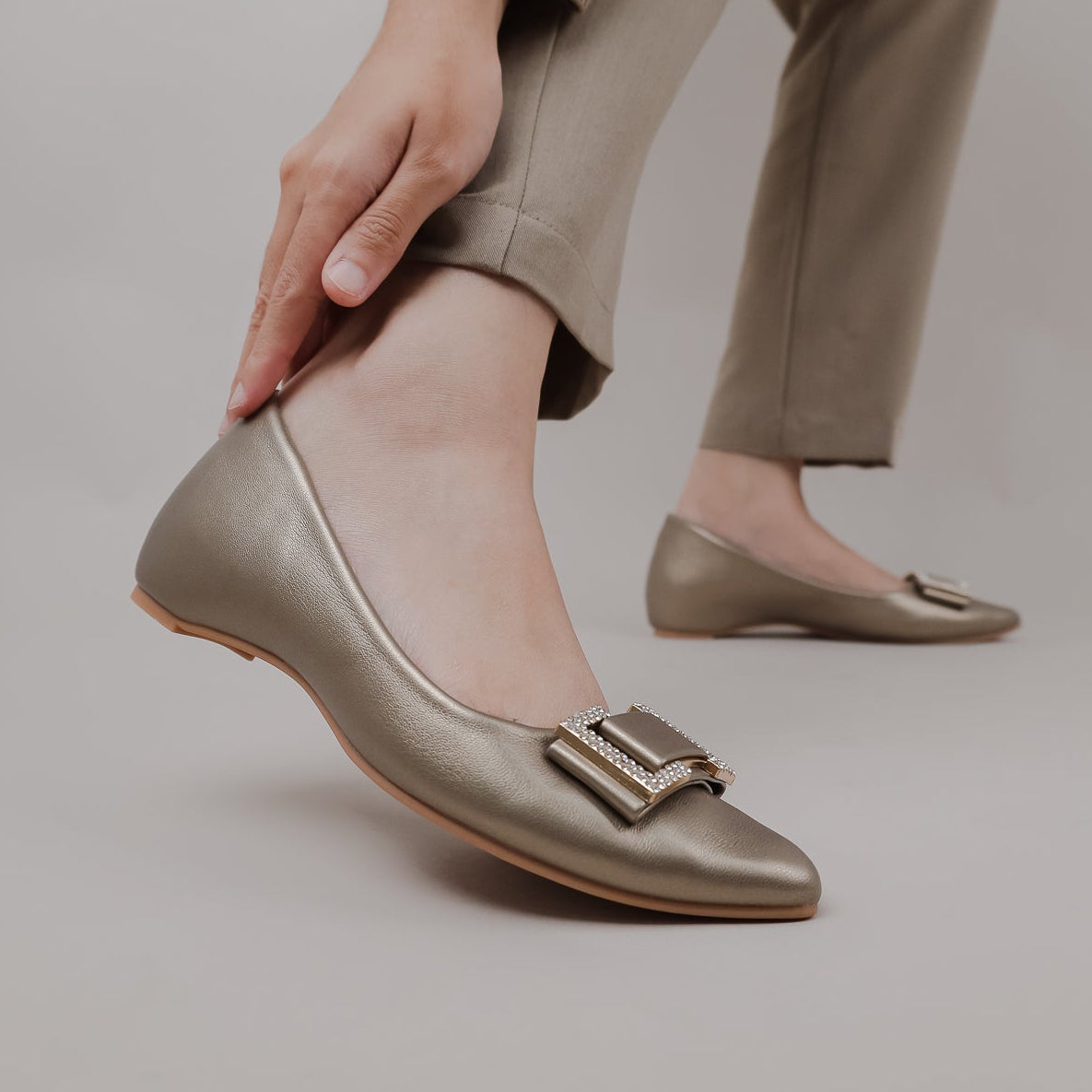 Defect Ayra Diamond Ballerina Flats