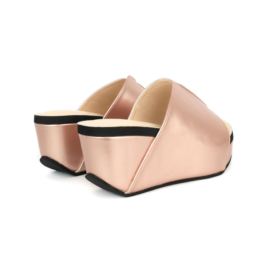 Deja Platform Sandal