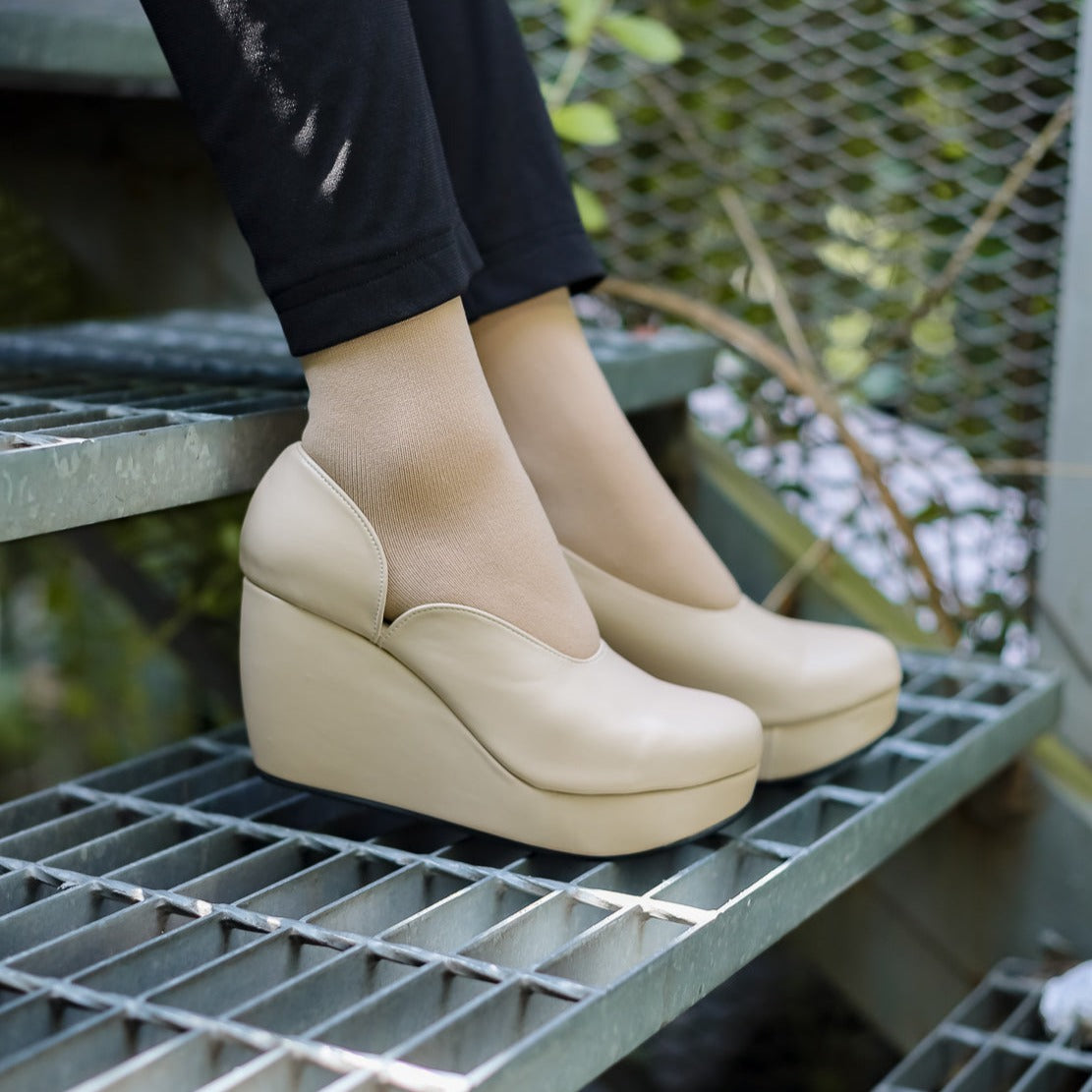 cassy wedges
