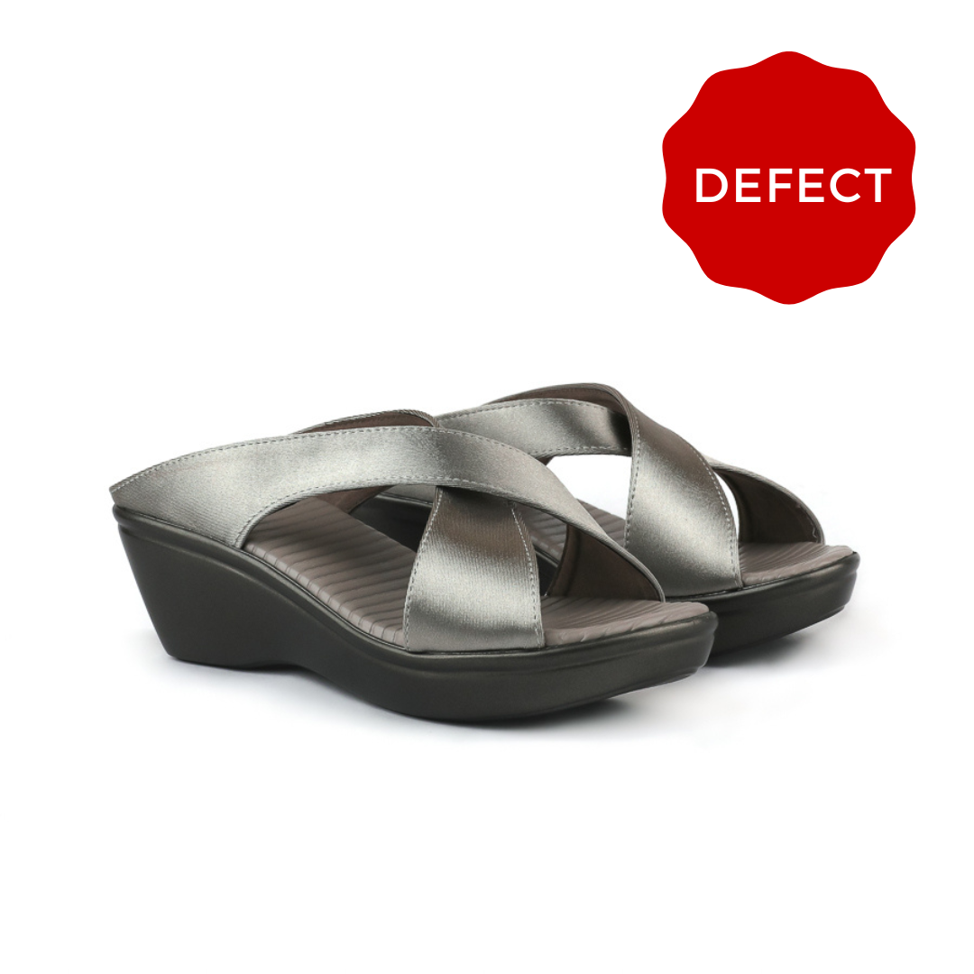 Defect Safya Criss-Cross Sandal