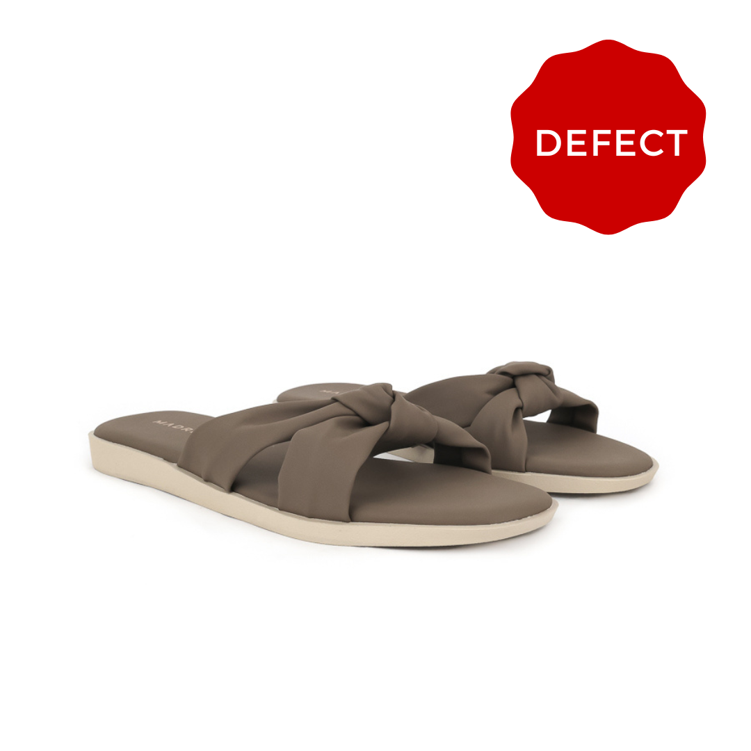 Defect Kylie Knot Slip-On Flats