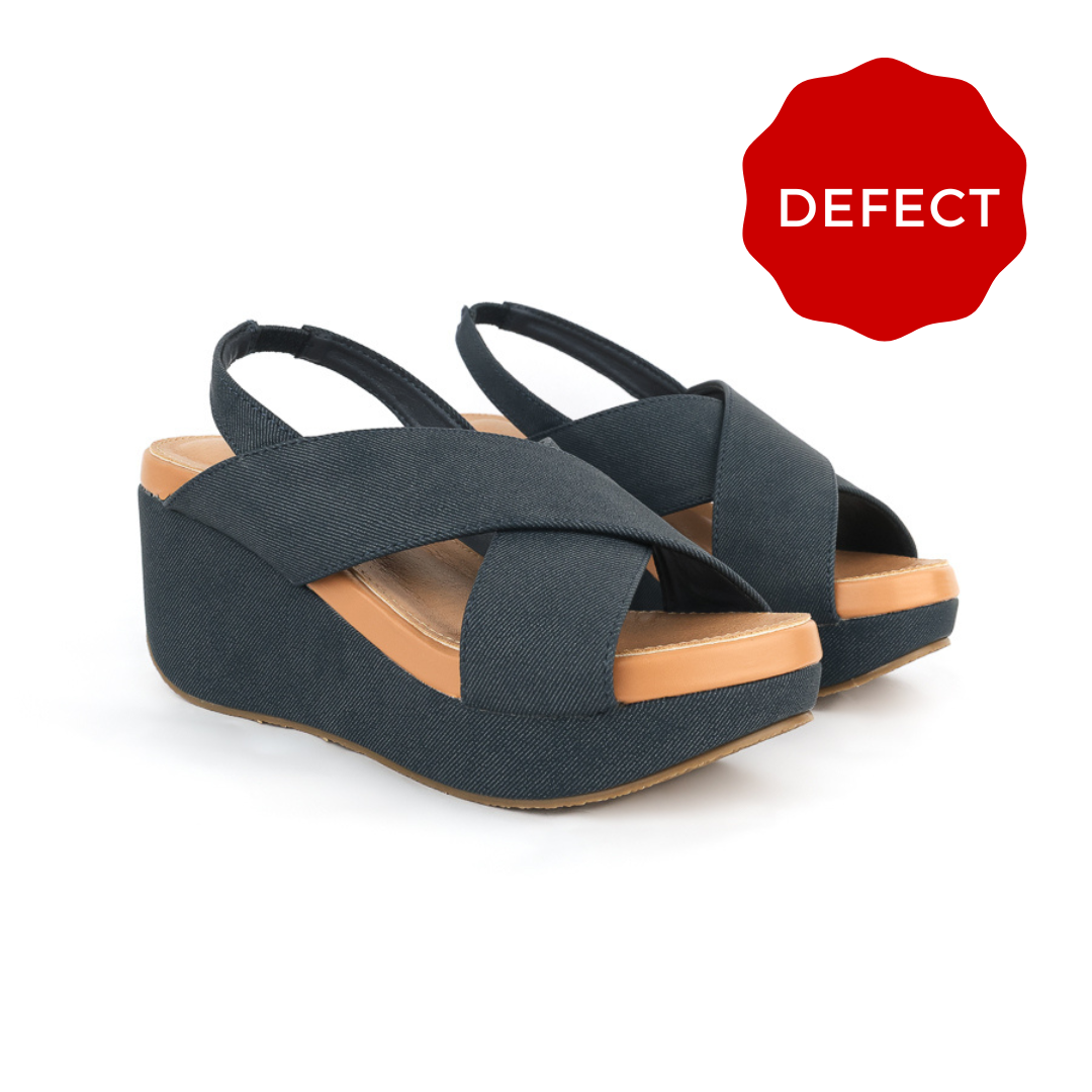 Defect Lexa Platform Sandal