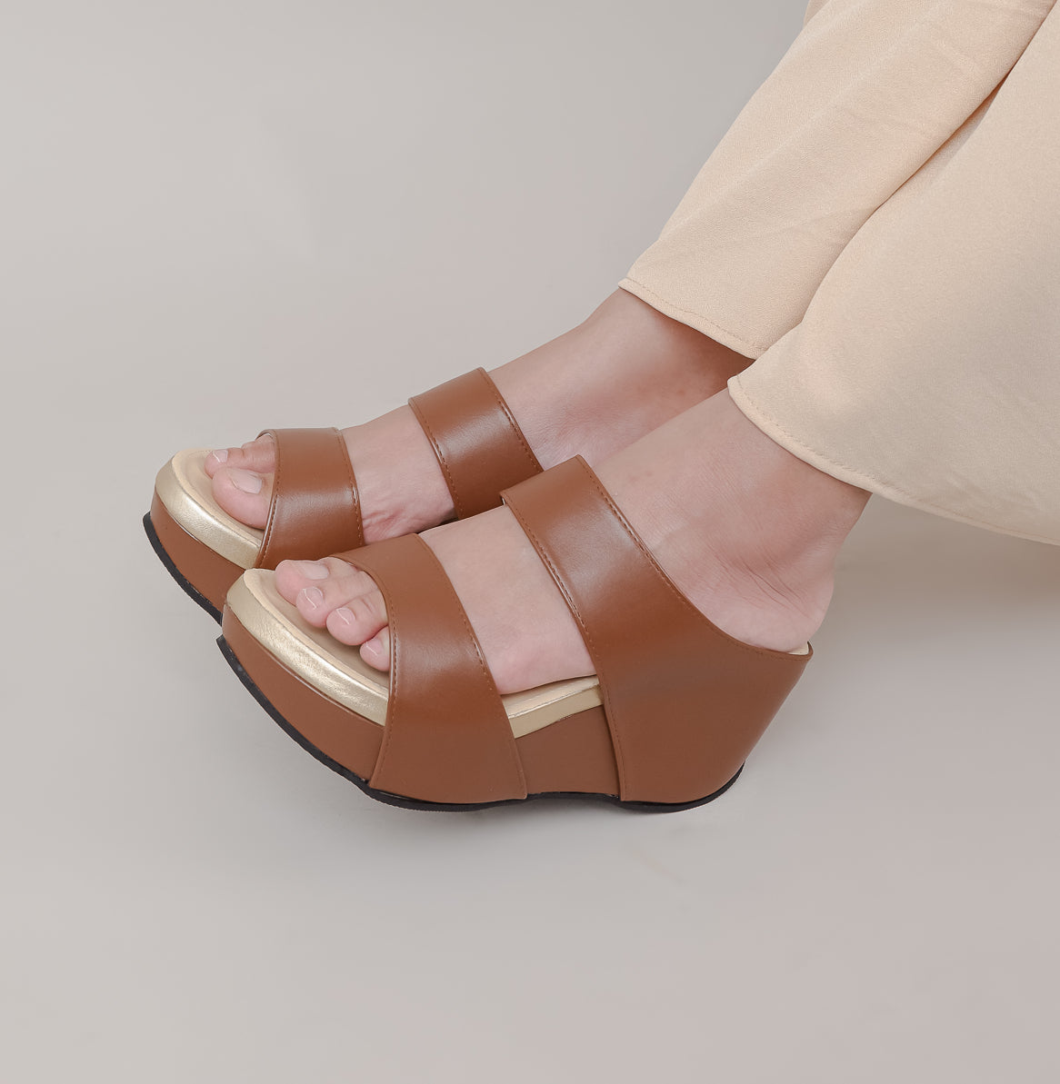 Deena X Platform Sandal