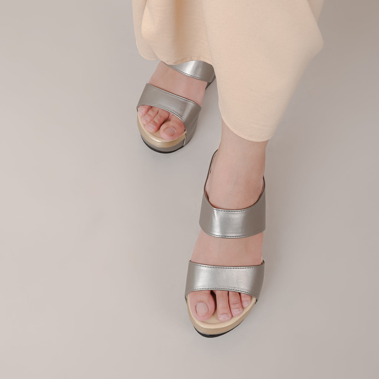 Deena X Platform Sandal