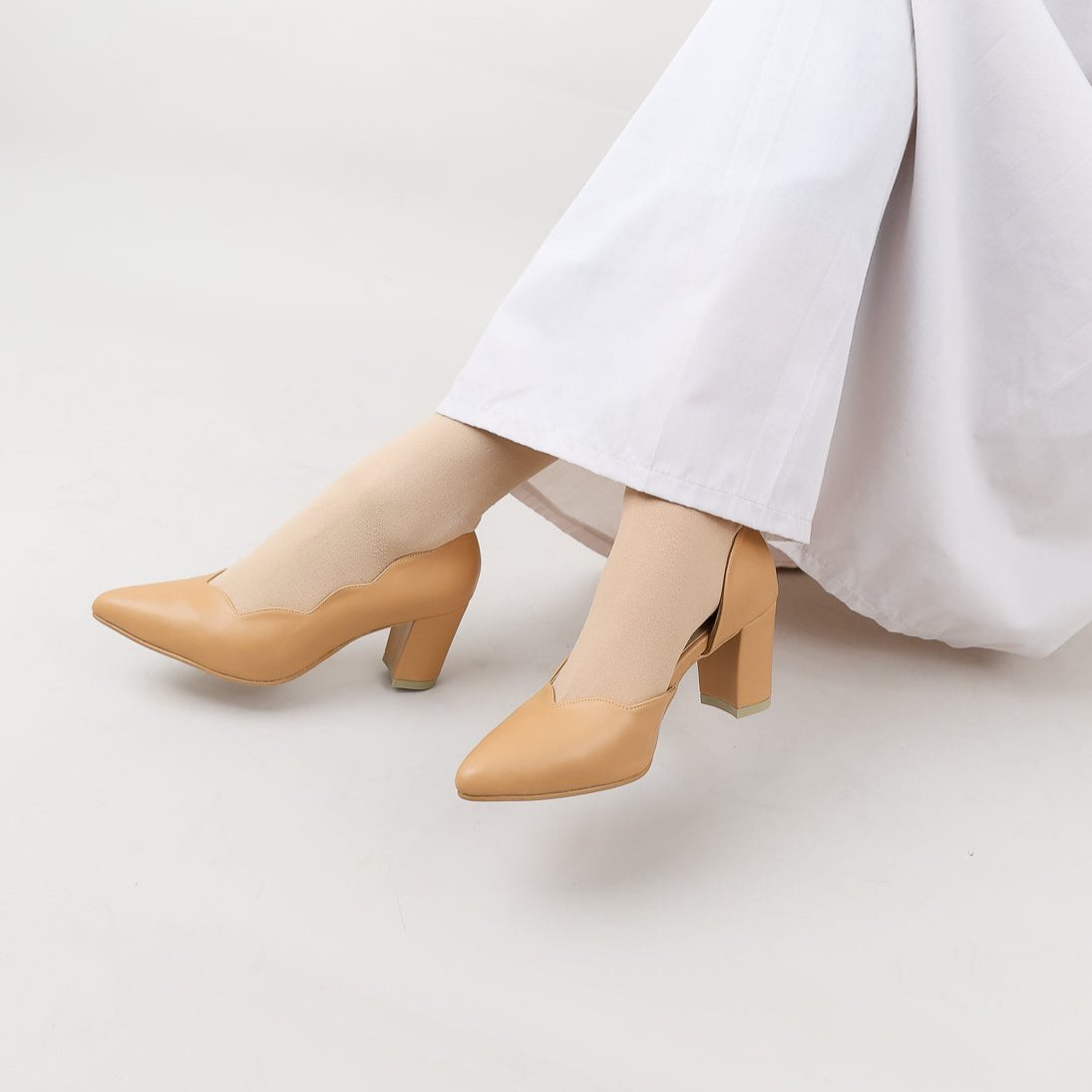 Lily Scallop Block Heel