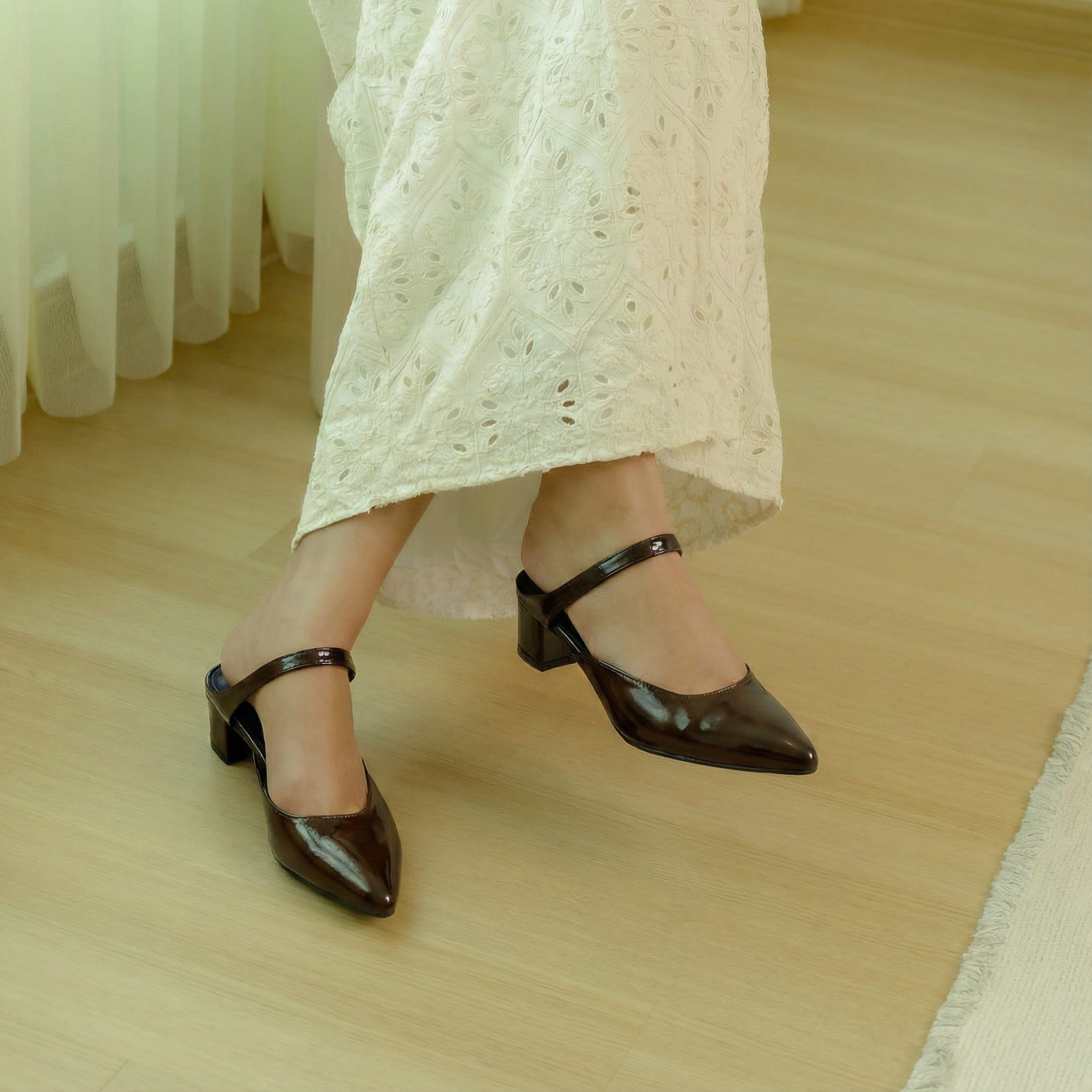 Mayra Mary Jane Pointed Heel