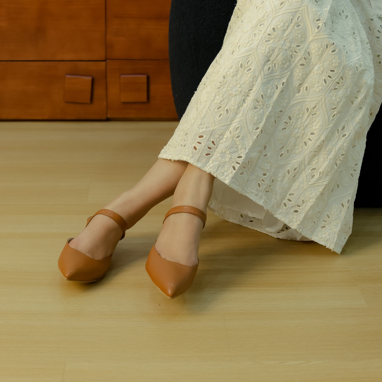 Mayra Mary Jane Pointed Heel