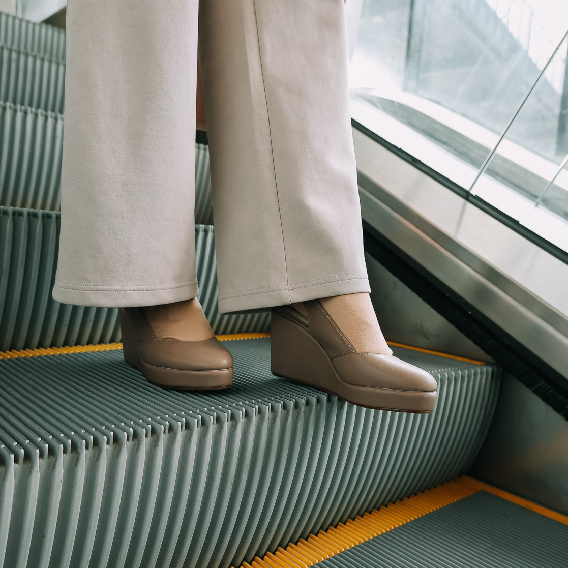 Reana X Slingback Wedge