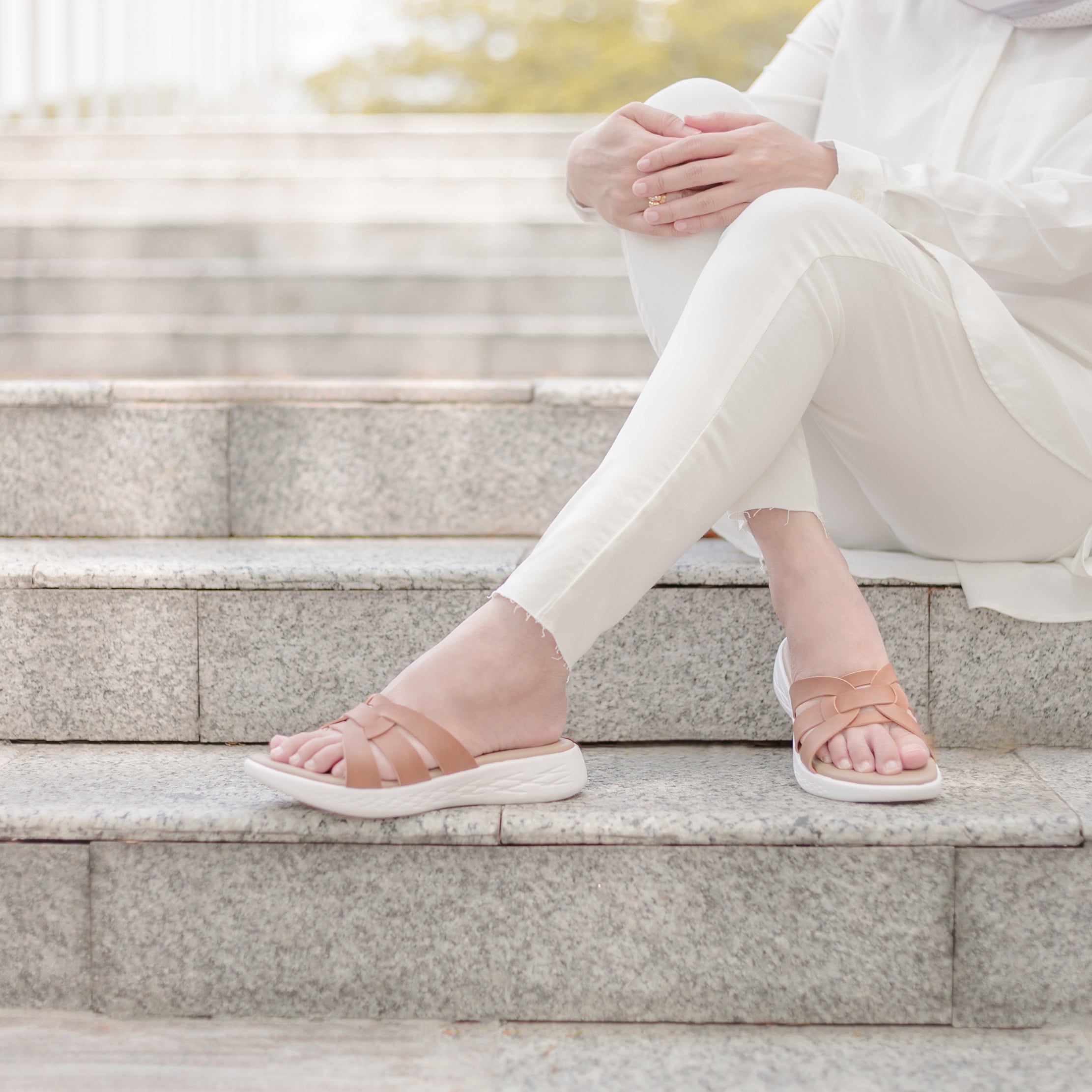 Defect Jenna Slide Sandal