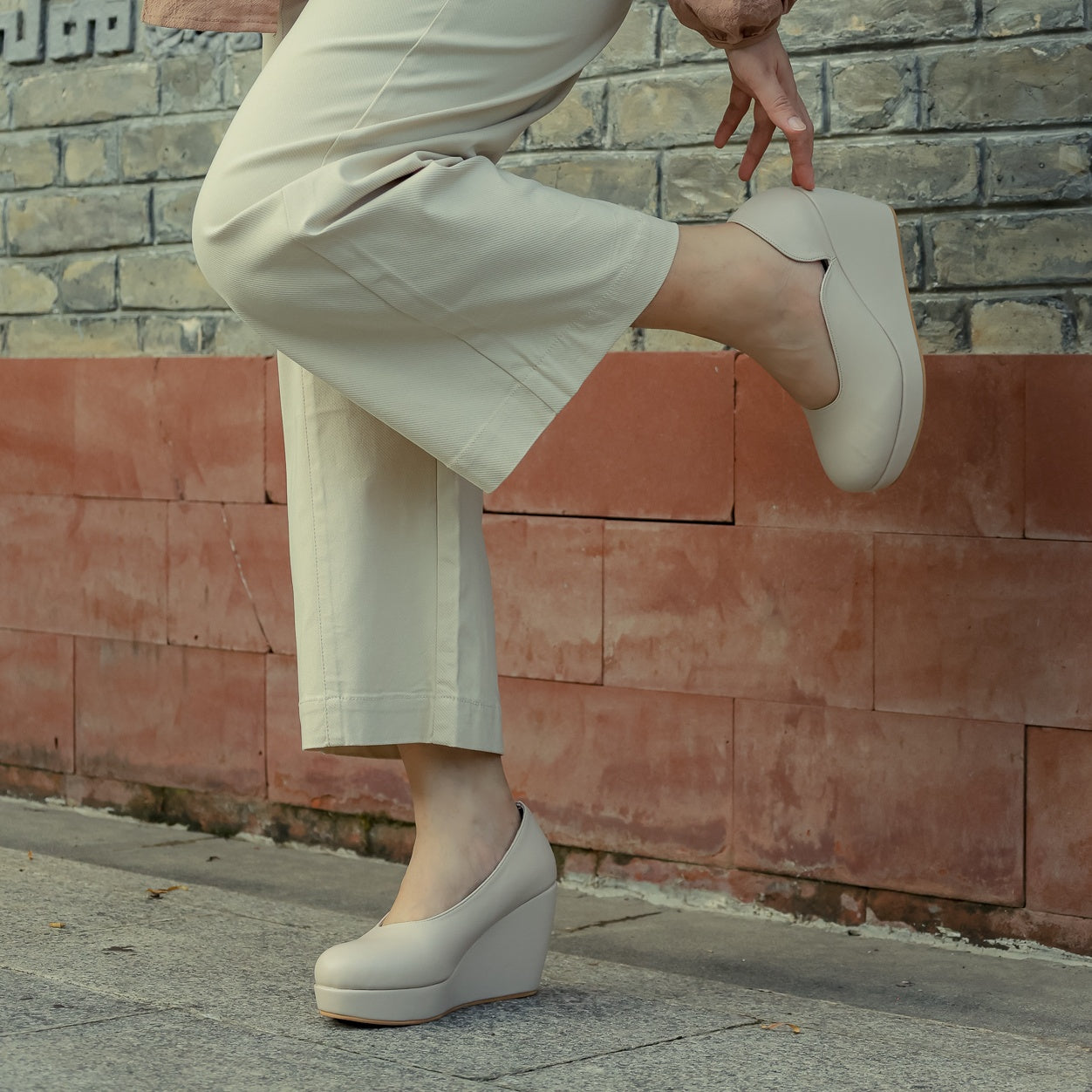 Cassy Pump Wedge