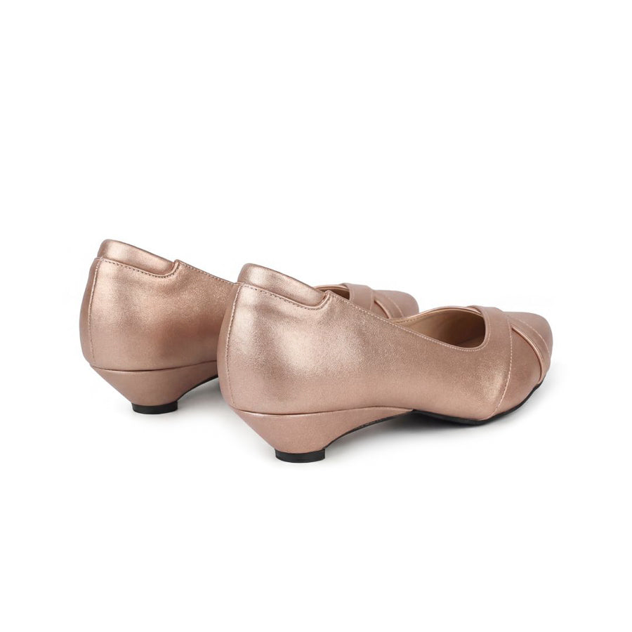 Sofia Pointed Kitten Heel