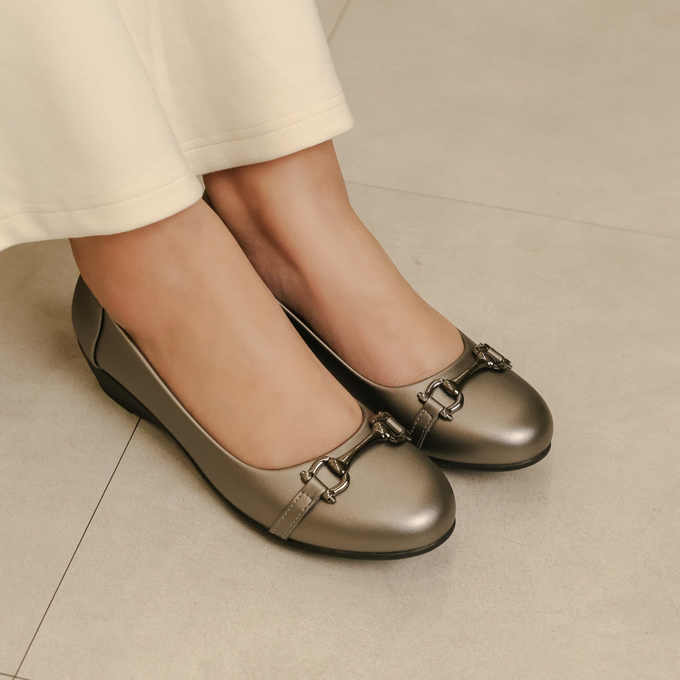 Evelyn Horsebit Flats