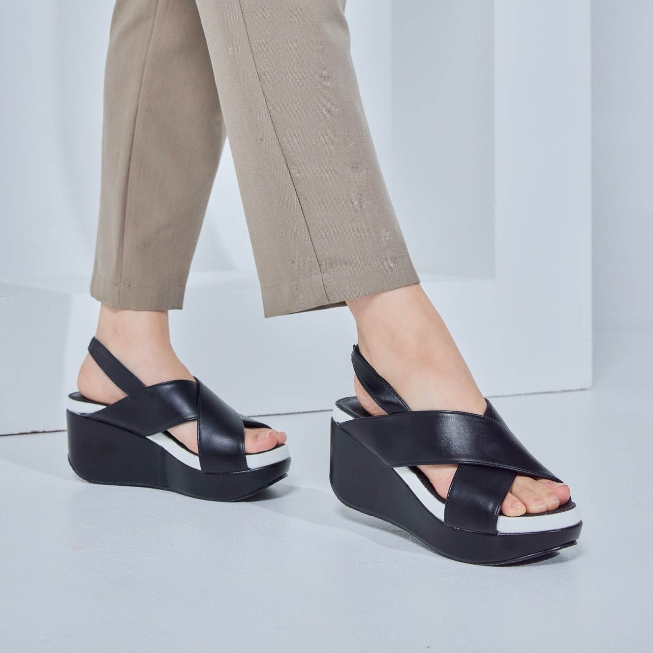 Lexa Platform Sandal