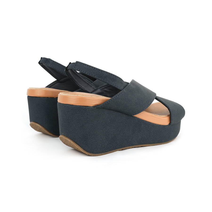 Lexa Platform Sandal