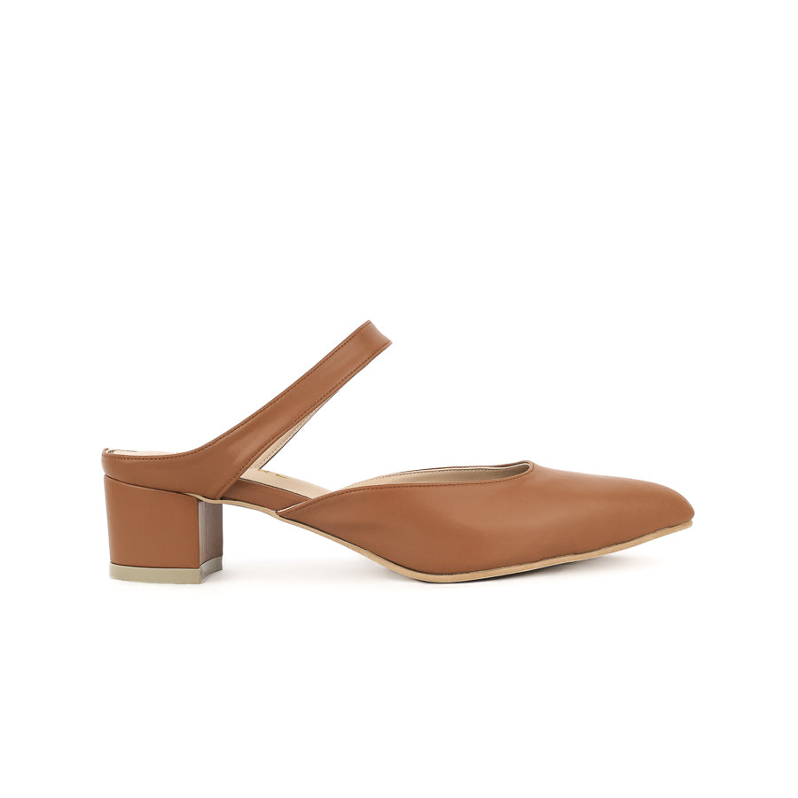 Mayra Mary Jane Pointed Heel