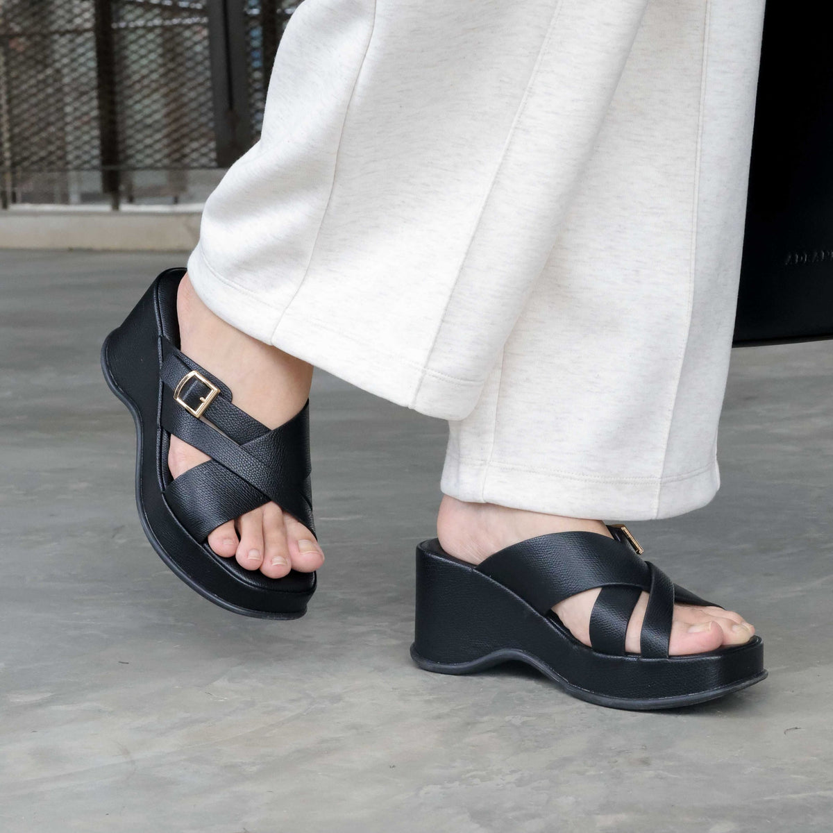 Naily Platform Sandal
