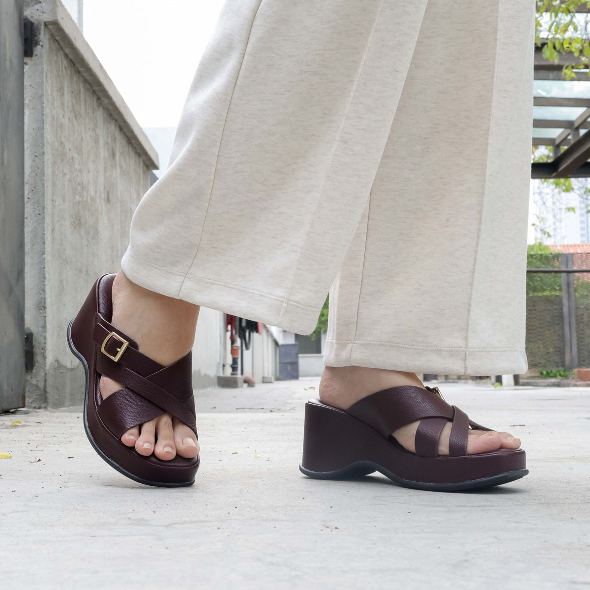 Naily Platform Sandal
