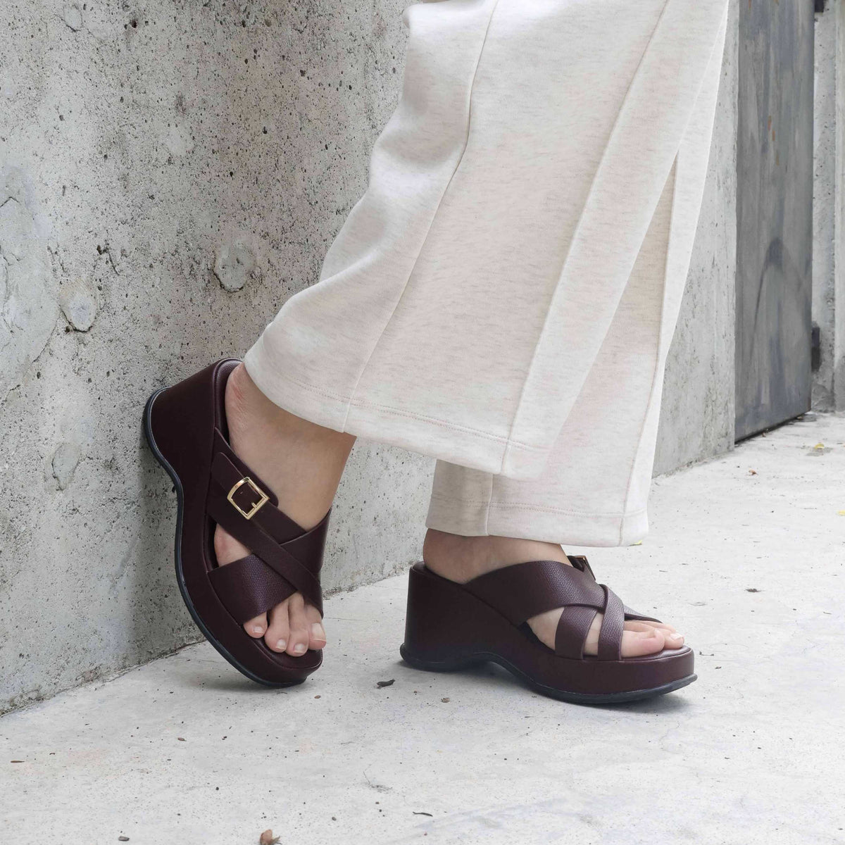 Naily Platform Sandal