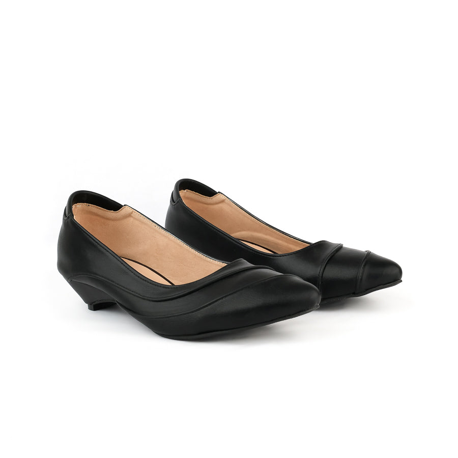 Seroja X Pointed Kitten Heel