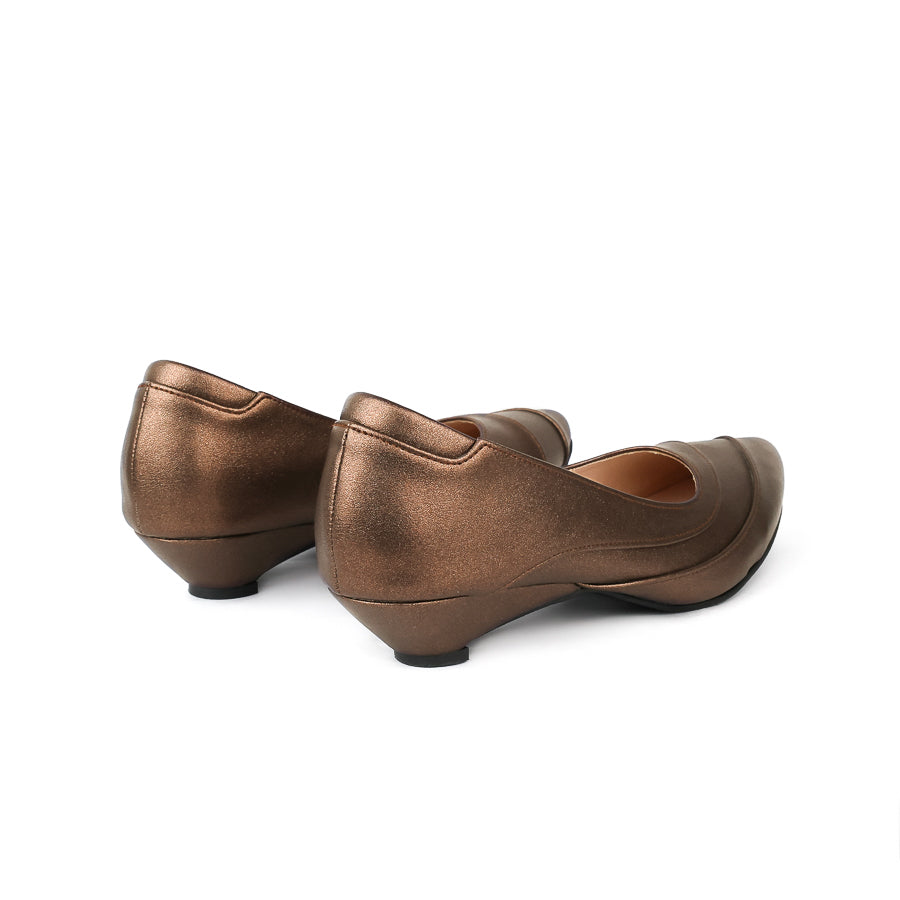 Seroja X Pointed Kitten Heel